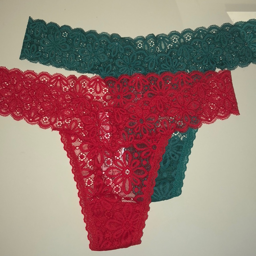 VS Floral Lace Thongs